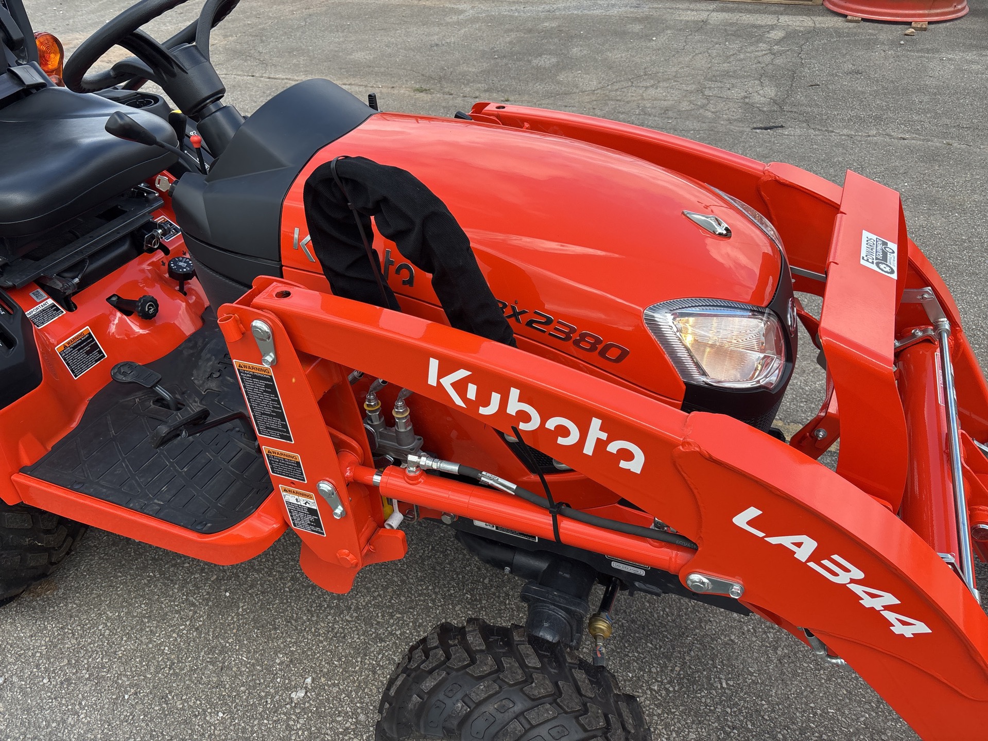 2025 Kubota BX2380R1 thumbnail 2