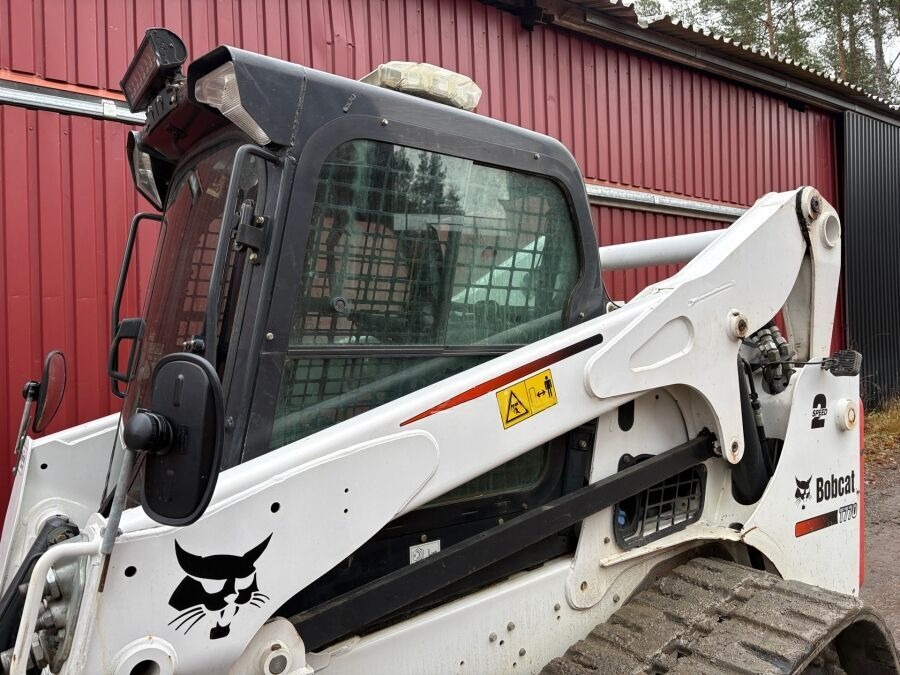2016 Bobcat T770 thumbnail 2