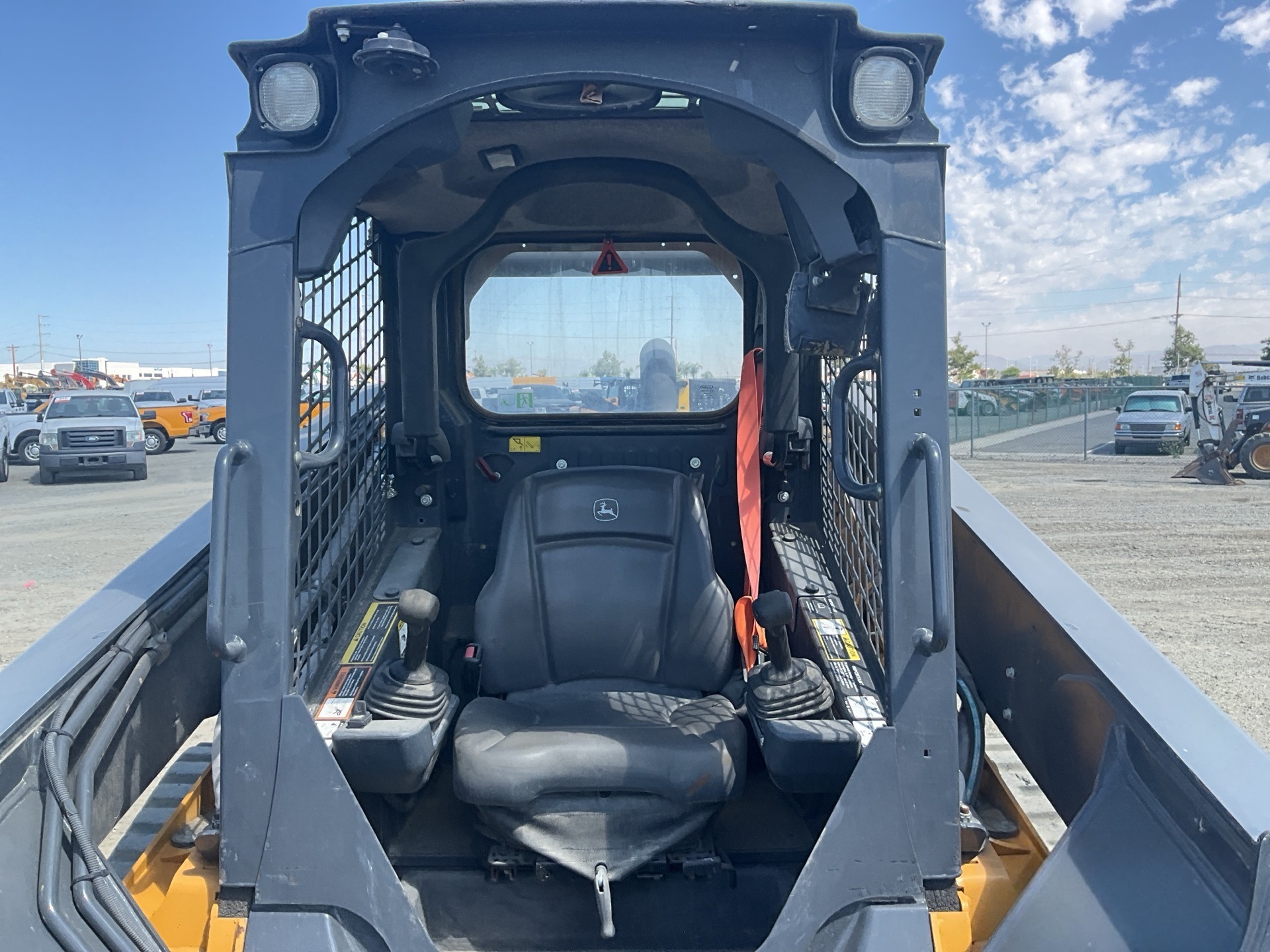 2021 John Deere 333G  thumbnail 7