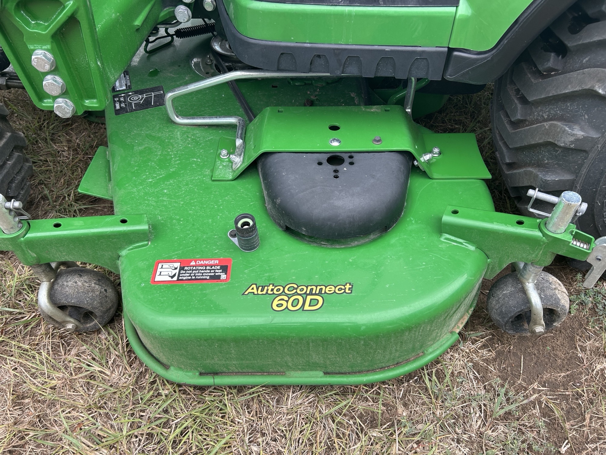 2024 John Deere 1025R thumbnail 4