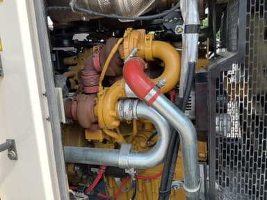 2021 Caterpillar XQ125 - 100 kW thumbnail 7