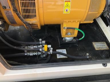 2021 Caterpillar XQ125 - 100 kW thumbnail 8