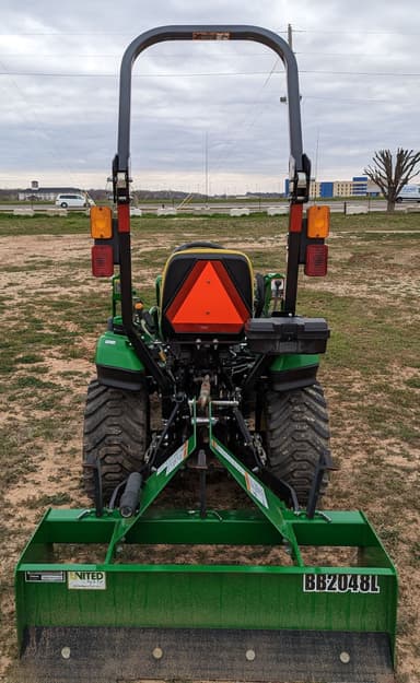 2019 John Deere 1023E thumbnail 3