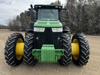 2011 John Deere 8235R thumbnail 7