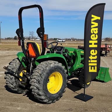 2016 John Deere 3038E MFWD thumbnail 4